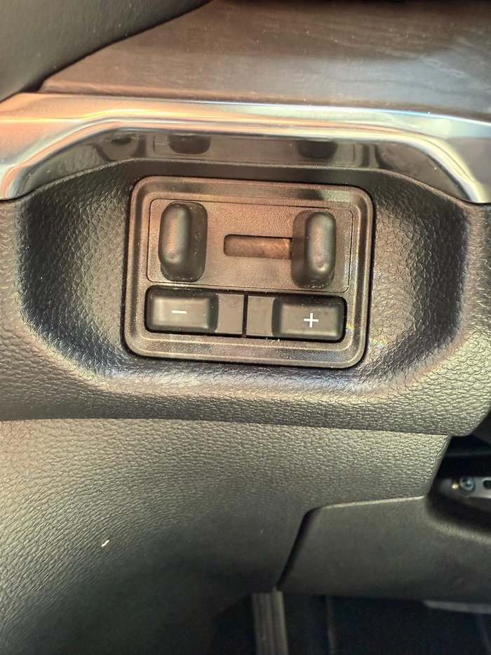 2025 Ford Everest Platinum