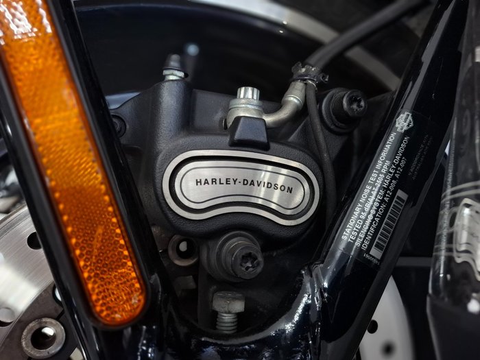 2015 HARLEY-DAVIDSON FXSB SOFTAIL BREAKOUT Black
