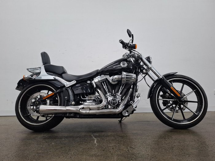 2015 HARLEY-DAVIDSON FXSB SOFTAIL BREAKOUT Black
