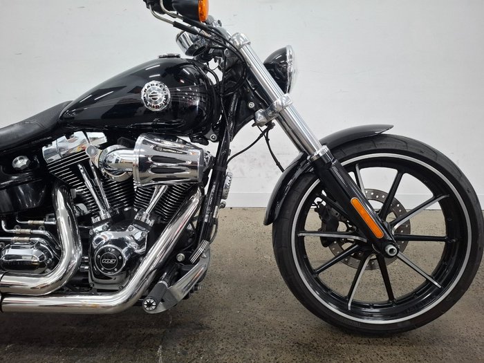 2015 HARLEY-DAVIDSON FXSB SOFTAIL BREAKOUT Black