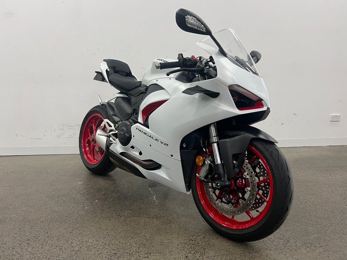 2022 DUCATI PANIGALE V2 White