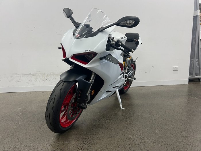 2022 DUCATI PANIGALE V2 White
