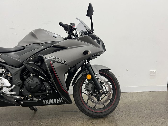 2016 Yamaha YZF-R3 Grey
