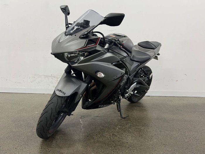 2016 Yamaha YZF-R3 Grey