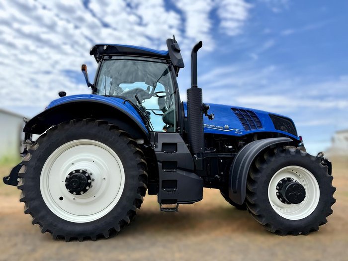 New Holland T8.415 Plmi Ultra Command Tractor