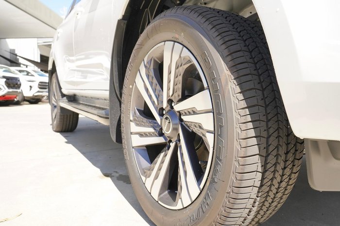 2025 Isuzu MU-X LS-T