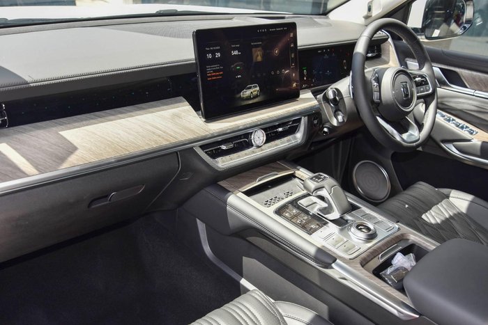 2025 GWM Tank 500 Ultra Hi4-T PHEV