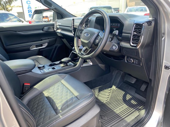 2024 Ford Everest Platinum