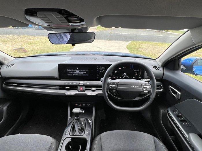 2025 Kia K4 S