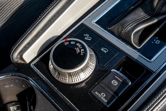 2021 Mitsubishi Pajero Sport GLS