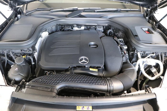 2023 Mercedes-Benz GLC-Class GLC300