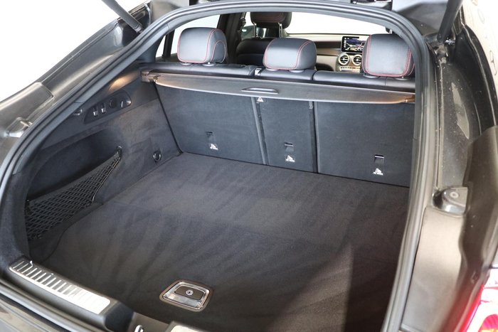 2023 Mercedes-Benz GLC-Class GLC300