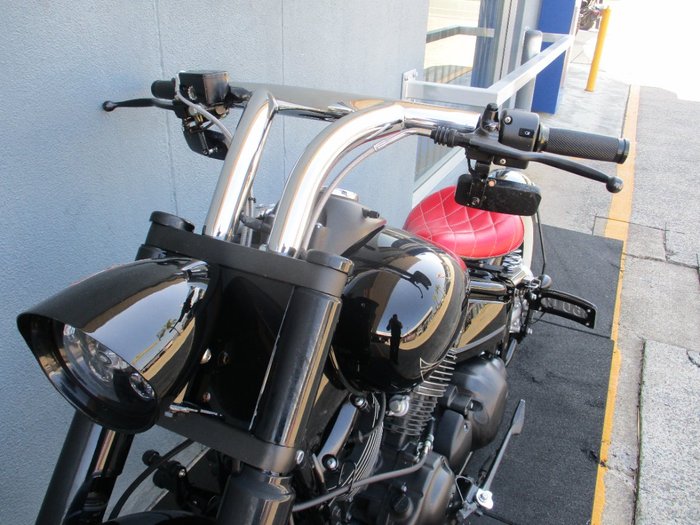 2018 Yamaha XVS650 V-STAR CUSTOM Black