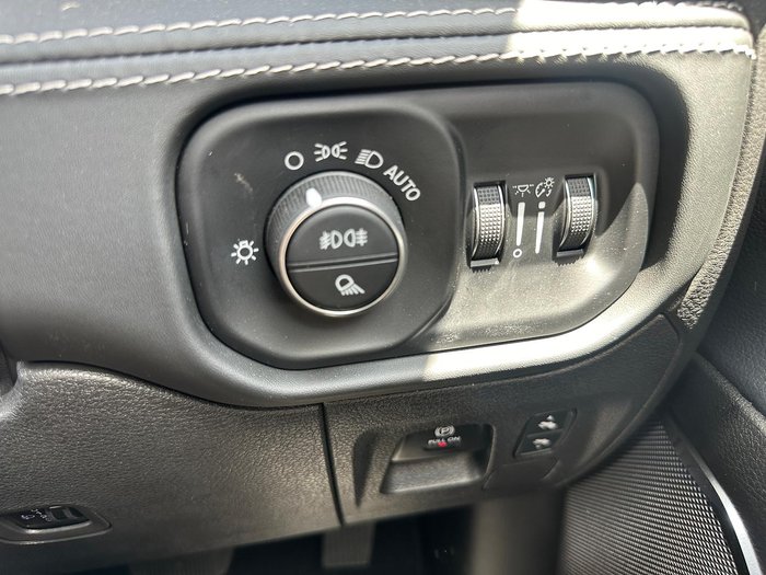 2024 RAM 1500 Laramie Sport Hurricane SO RamBox