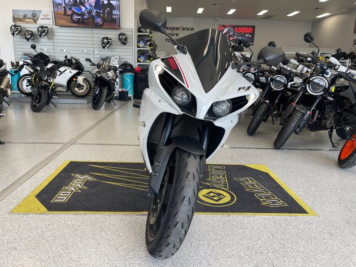 2014 Yamaha YZF-R1
