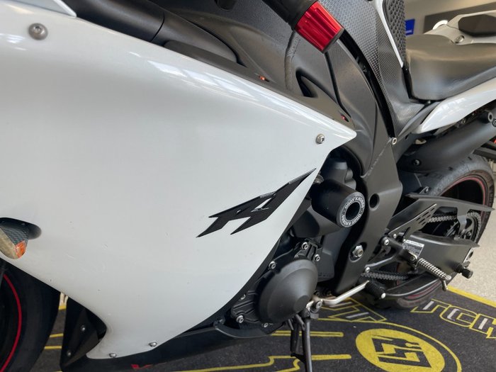 2014 Yamaha YZF-R1