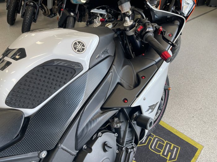 2014 Yamaha YZF-R1