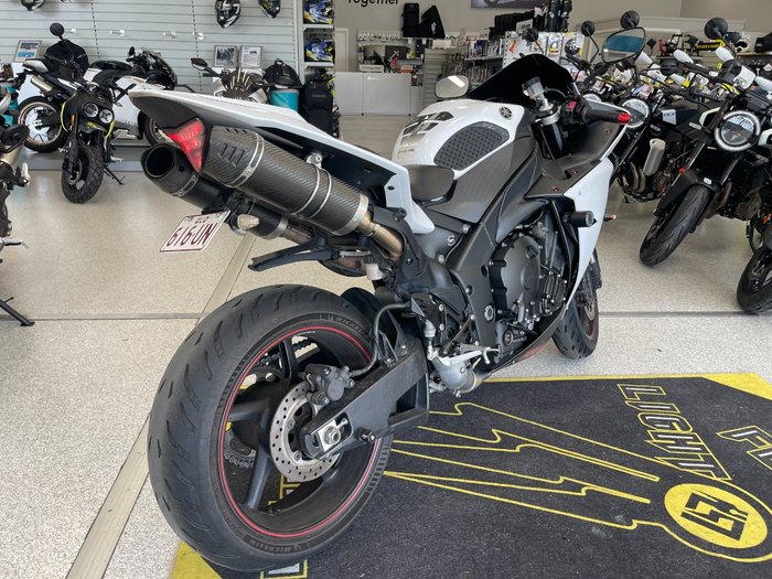 2014 Yamaha YZF-R1