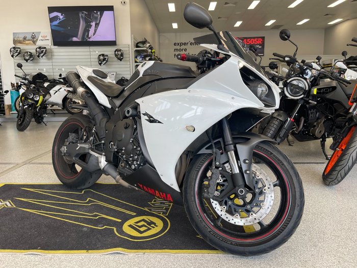 2014 Yamaha YZF-R1