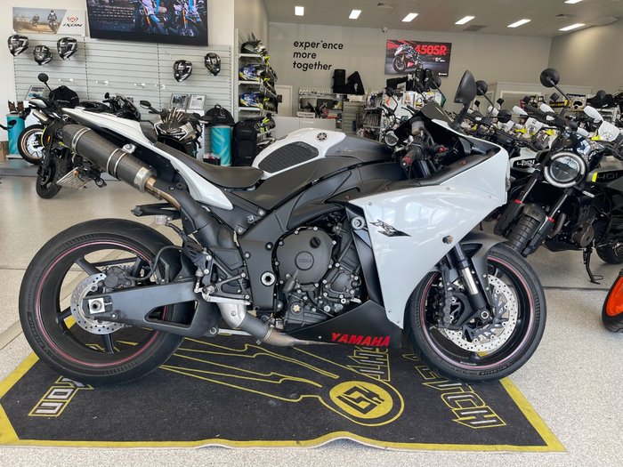 2014 Yamaha YZF-R1