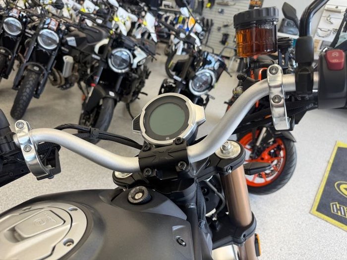 2022 CFMOTO CL-X HERITAGE GREY