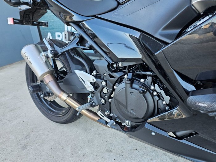 2021 Kawasaki NINJA 400 Black