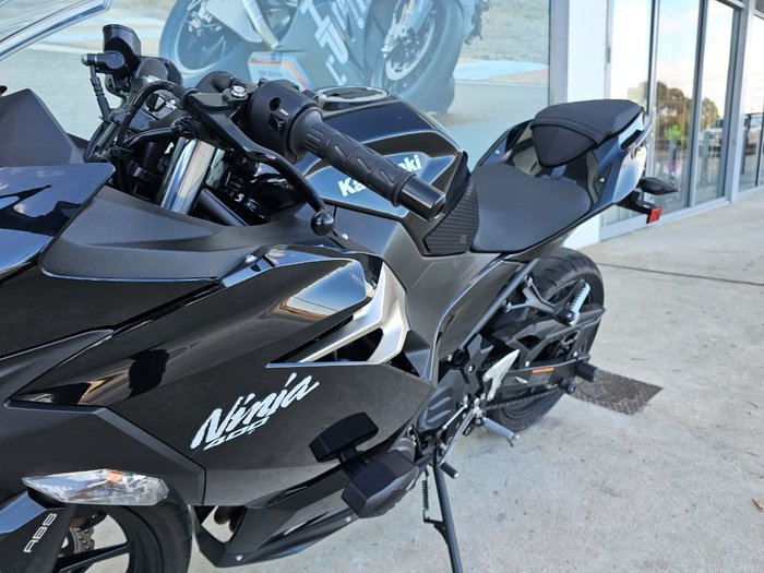 2021 Kawasaki NINJA 400 Black