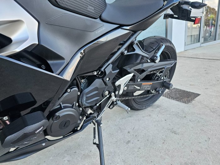 2021 Kawasaki NINJA 400 Black