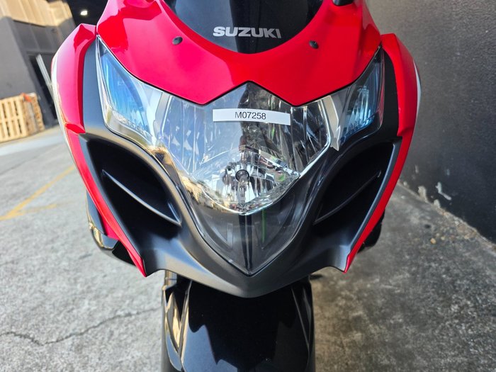 2016 Suzuki GSX-R1000 RED