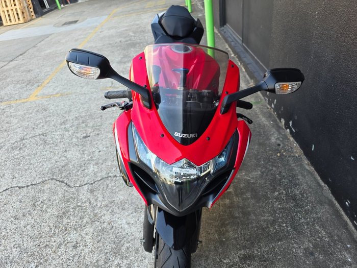 2016 Suzuki GSX-R1000 RED