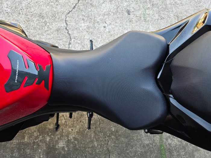 2016 Suzuki GSX-R1000 RED