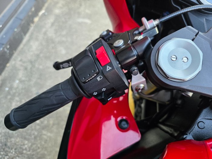2016 Suzuki GSX-R1000 RED