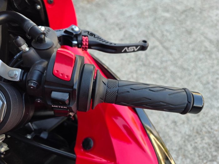 2016 Suzuki GSX-R1000 RED