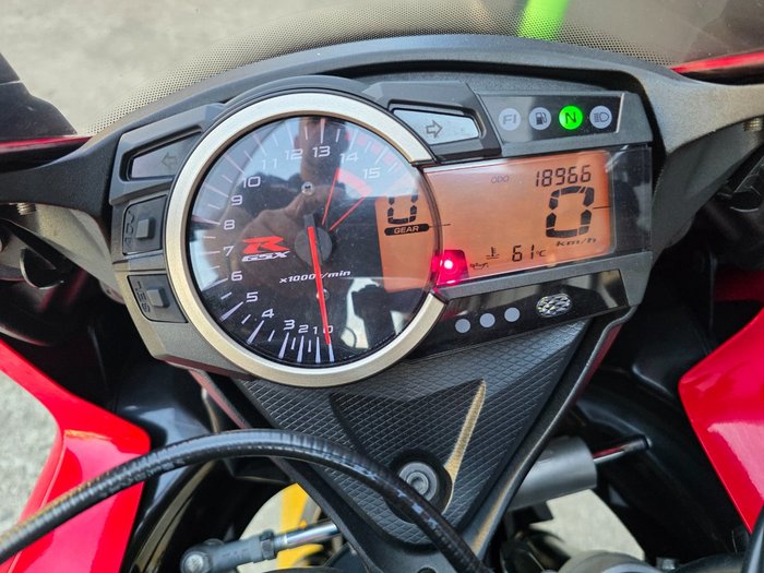 2016 Suzuki GSX-R1000 RED