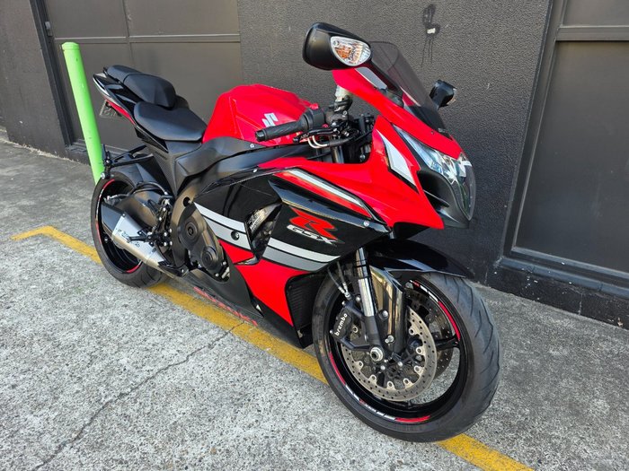 2016 Suzuki GSX-R1000 RED