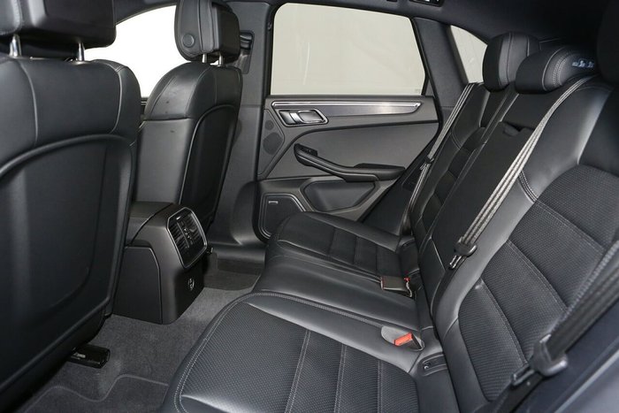 2024 Porsche Macan GTS