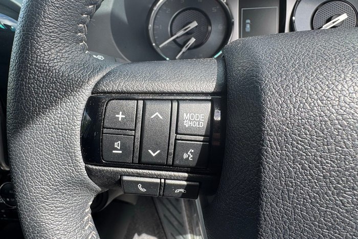 2025 Toyota Hilux SR5 48V GUN126R Frosted White