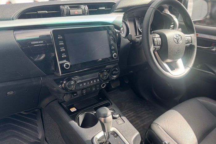 2025 Toyota Hilux SR5 48V GUN126R Frosted White