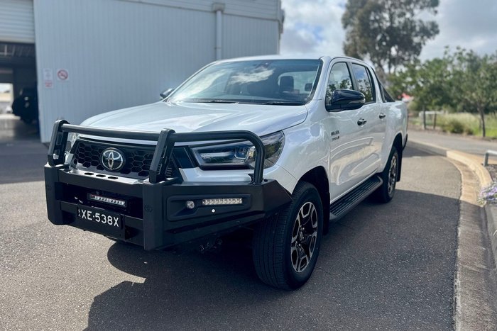 2025 Toyota Hilux SR5 48V GUN126R Frosted White