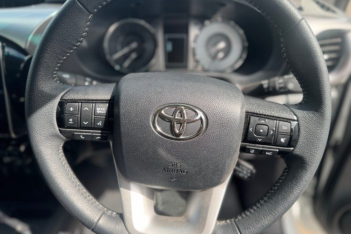 2025 Toyota Hilux SR5 48V GUN126R Frosted White