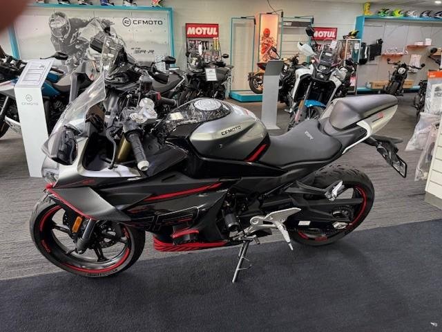 2024 CFMOTO 450SR ABS SR Black