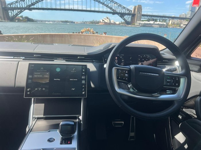 2024 Land Rover Range Rover P615 SV