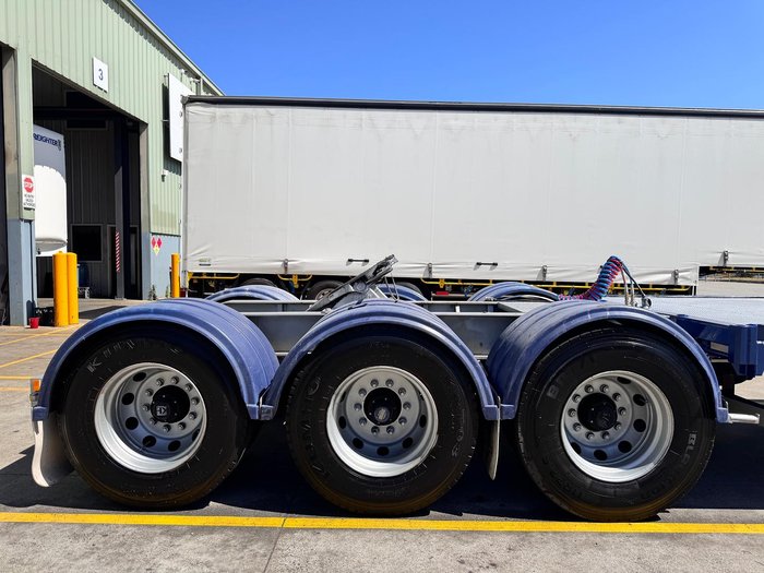 2007 Krueger St3 Lead A 12 Pallet Drop Deck Semi