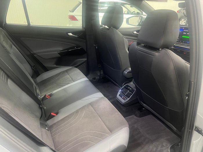 2025 Volkswagen ID.4 Pro