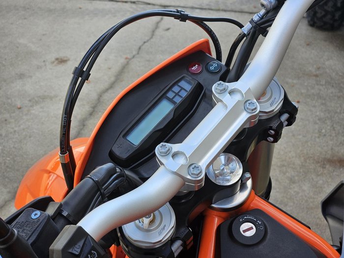 2024 KTM 690 Enduro R