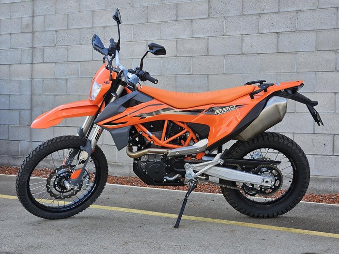2024 KTM 690 Enduro R