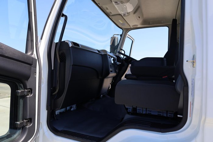 2025 Fuso Fighter 1124 Lwb Euro 5 Auto Tray White
