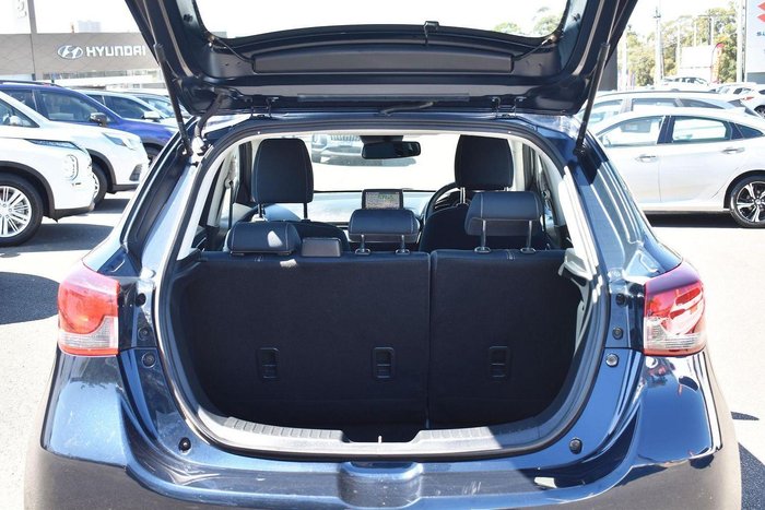 2022 Mazda 2 G15 Evolve