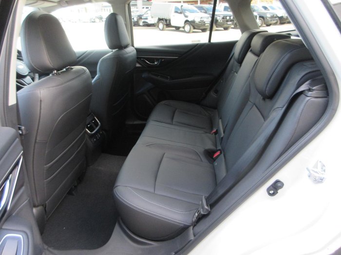 2025 Subaru Outback AWD Touring XT