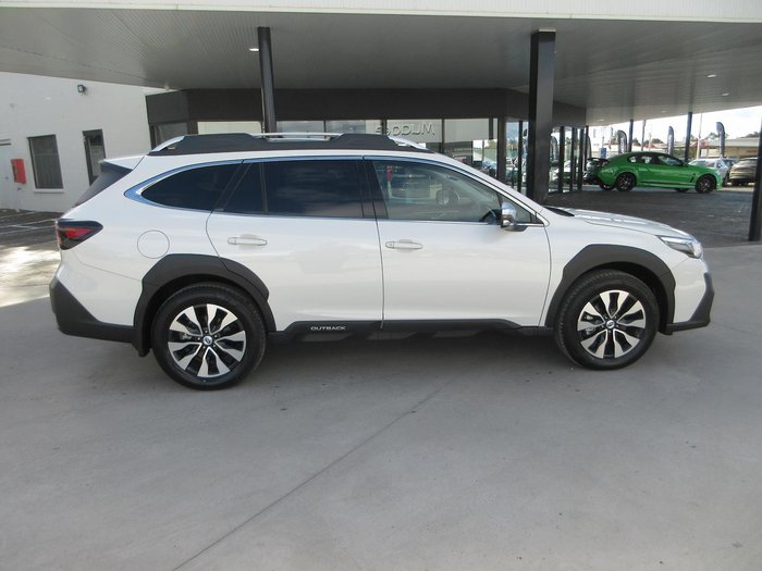 2025 Subaru Outback AWD Touring XT
